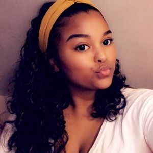 Meet your Posher, Johnay